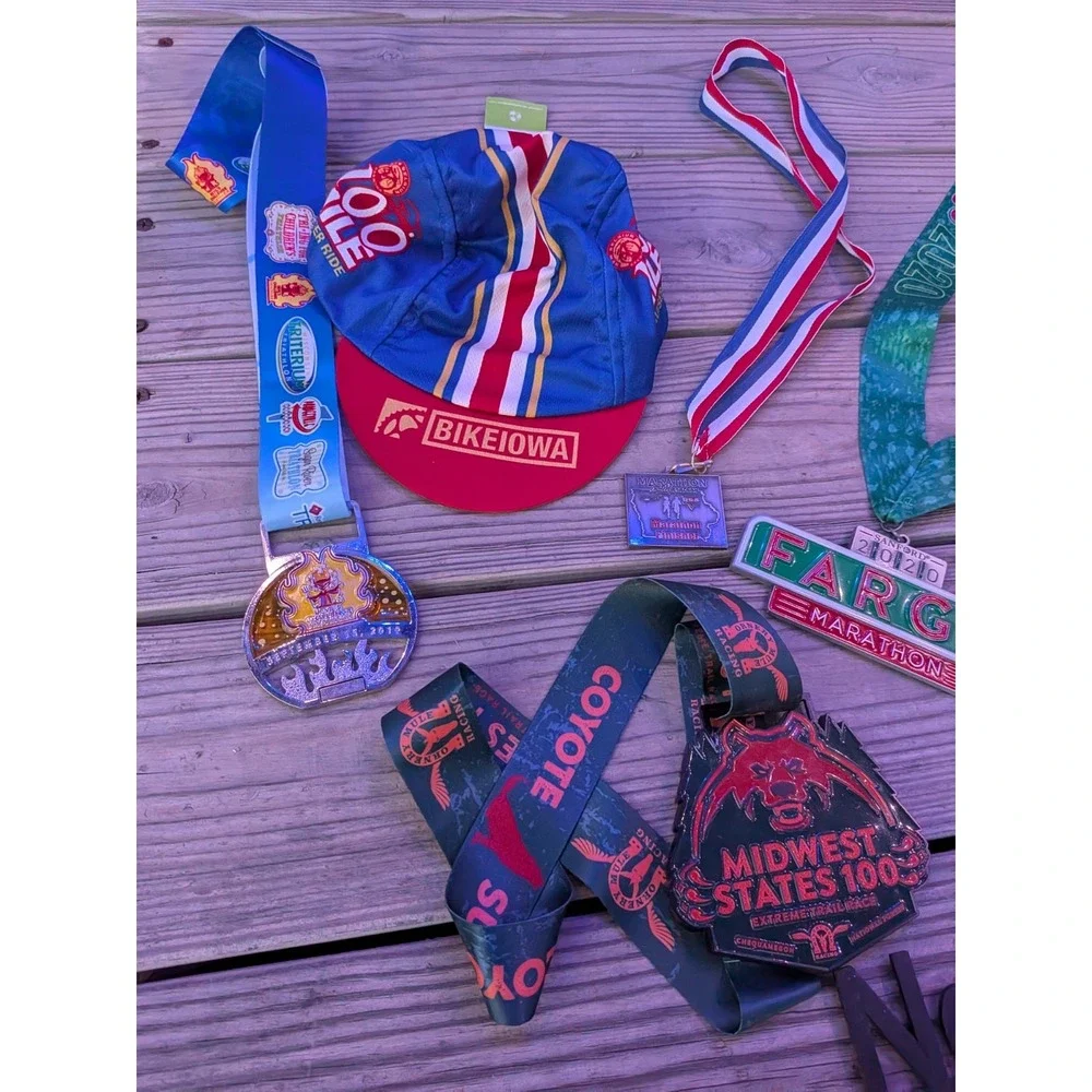 Lot of‎ 5 Finishers medals 5k 10k half marathon and marathon Hat Metal Plaque